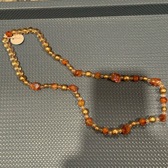 ✨ Handmade Stretch Necklace & Bracelets ✨ - Picture 2 of 3